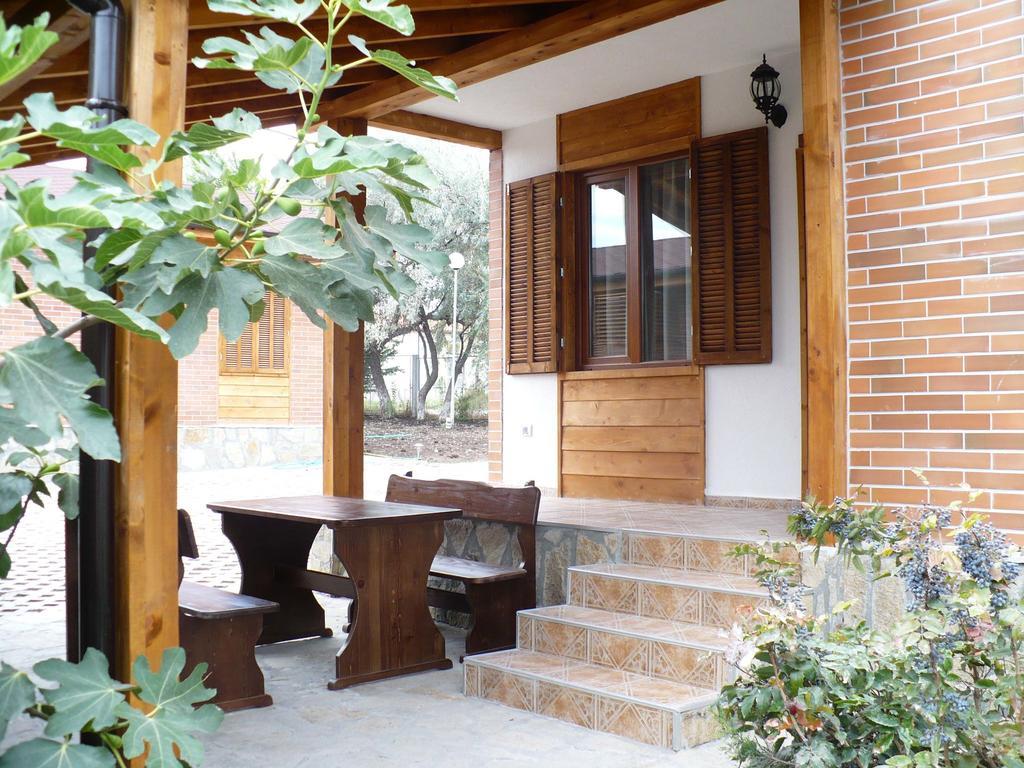Villas And Bungalows Panorama Chernomorets Habitación foto
