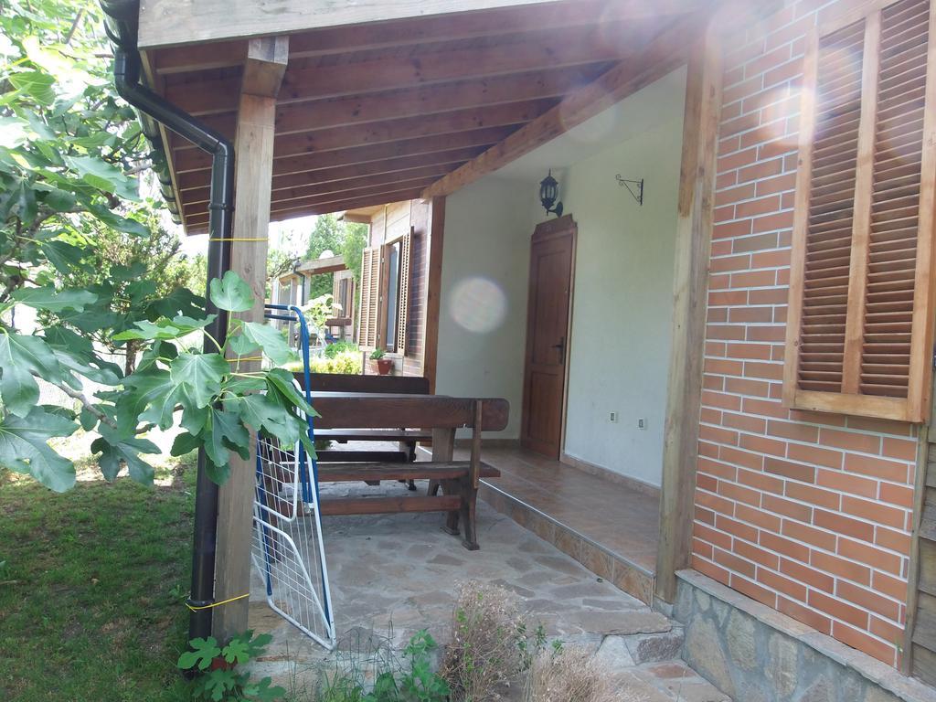 Villas And Bungalows Panorama Chernomorets Exterior foto